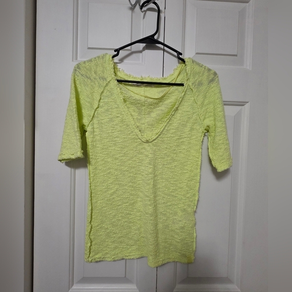 We The Free Early Bloomer Lime Shirt Size Small - Picture 2 of 9